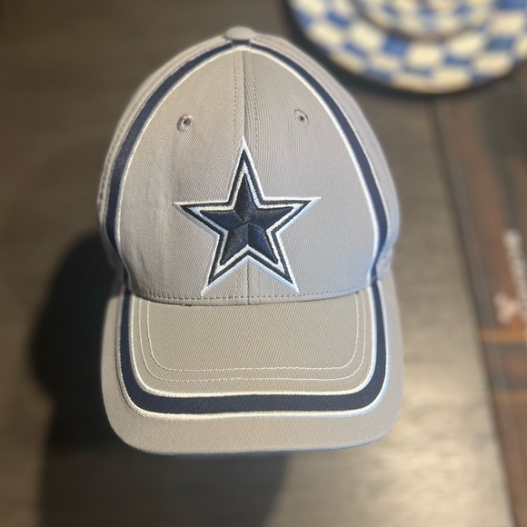 Dallas Cowboys OSFA Grey Hat - Picture 2 of 6